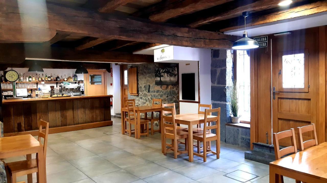 Hostal-Cicloturismo Lopenea 莱萨 外观 照片
