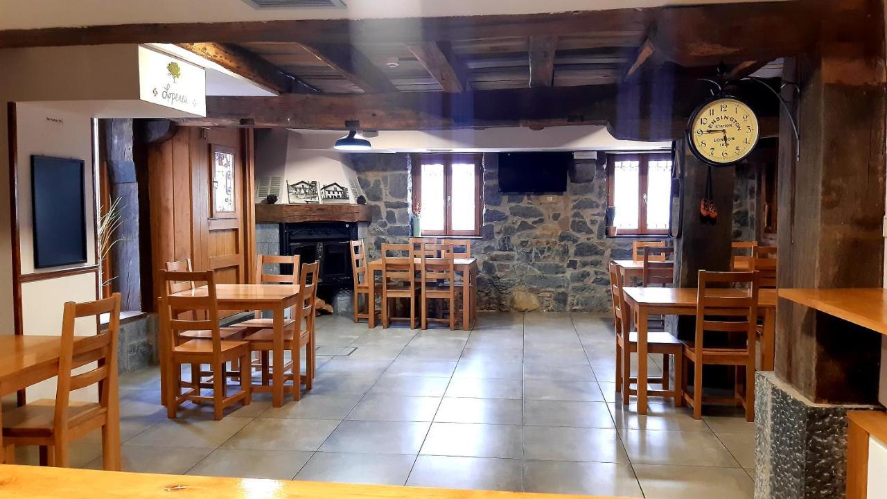 Hostal-Cicloturismo Lopenea 莱萨 外观 照片